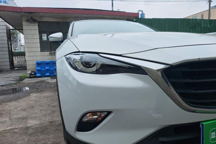 Used Mazda CX-4 2018 2.0L Automatic Two-Wheel Drive Blue Sky Exploration Version China V Standard Right Front Headlight