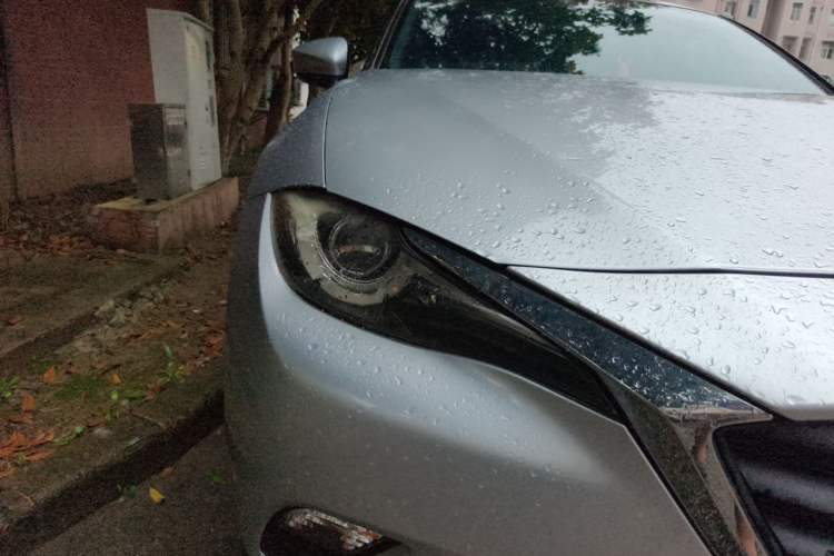 Used Mazda CX-4 2018 2.0L Automatic Two-Wheel Drive Blue Sky Dynamic Version China V Standard Right Front Headlight