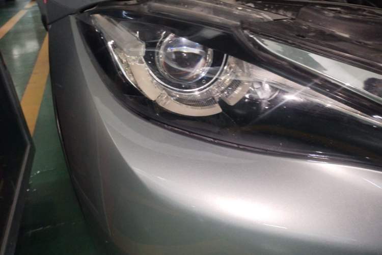 Used Mazda CX-4 2018 2.0L Automatic Two-Wheel Drive Blue Sky Dynamic Version China V Standard Right Front Headlight