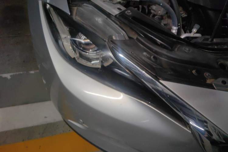 Used Mazda CX-4 2018 2.0L Manual Two-Wheel Drive Blue Sky Dynamic Edition China V Standard Right Front Headlight