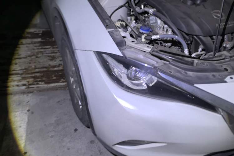 Used Mazda CX-4 2018 2.0L Automatic Two-Wheel Drive Blue Sky Dynamic Version China V Standard Right Front Headlight