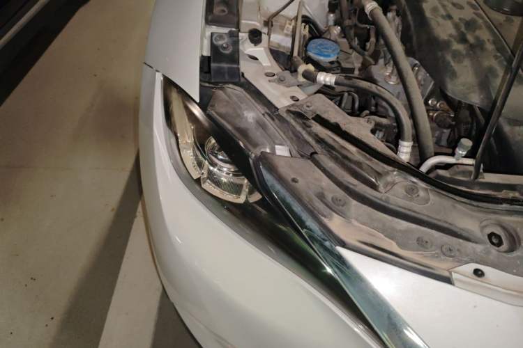 Used Mazda CX-4 2018 2.0L Automatic Two-Wheel Drive Blue Sky Exploration Version China V Standard Right Front Headlight