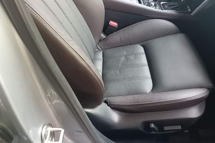 Used Mazda CX-4 2018 2.5L Automatic 4x4 Skyactiv GT Sport Edition China V Standard Right Front Seat