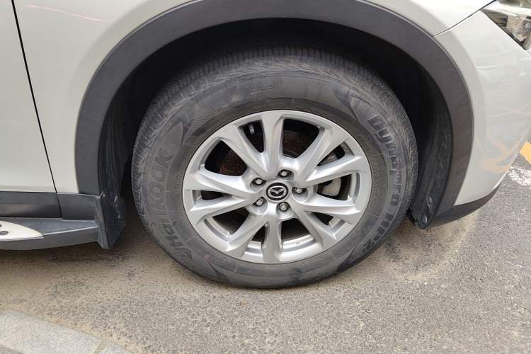 Used Mazda CX-4 2018 2.0L Automatic Two-Wheel Drive Blue Sky Dynamic Version China VI Standard Right Front Wheel Hub