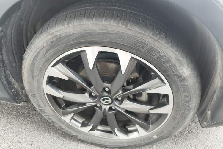 Used Mazda CX-4 2018 2.0L Automatic Two-Wheel Drive Blue Sky Dynamic Version China V Standard Right Front Wheel Hub