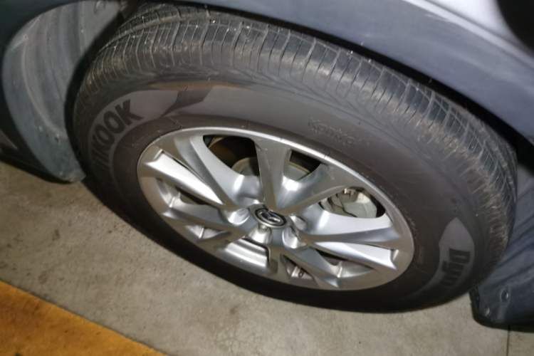 Used Mazda CX-4 2018 2.0L Automatic Two-Wheel Drive Blue Sky Dynamic Version China VI Standard Right Front Wheel Hub