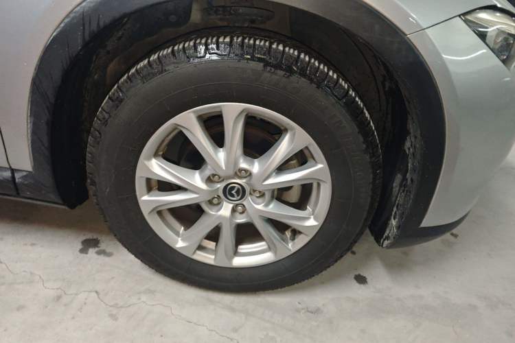 Used Mazda CX-4 2018 2.0L Automatic Two-Wheel Drive Blue Sky Dynamic Version China V Standard Right Front Wheel Hub