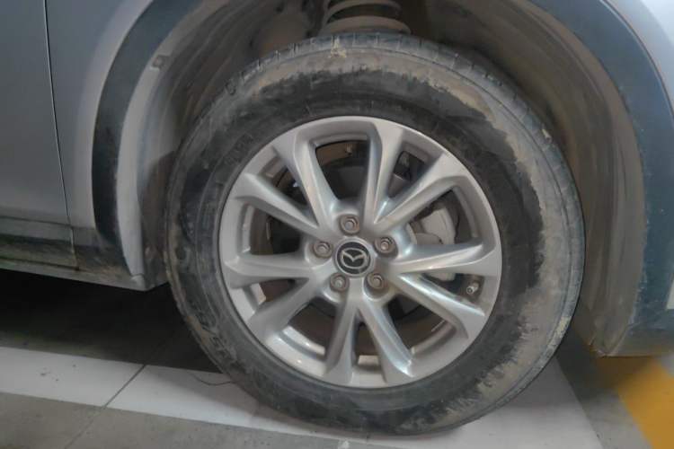 Used Mazda CX-4 2018 2.0L Manual Two-Wheel Drive Blue Sky Dynamic Edition China V Standard Right Front Wheel Hub
