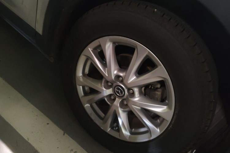 Used Mazda CX-4 2018 2.0L Automatic Two-Wheel Drive Blue Sky Exploration Version China V Standard Right Front Wheel Hub