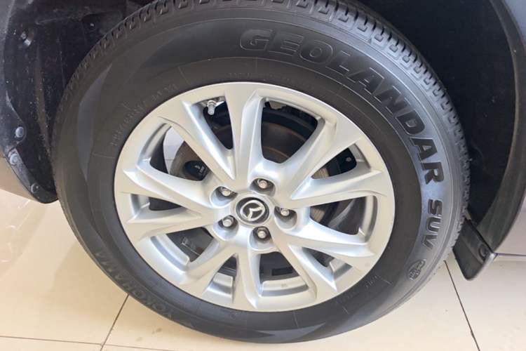 Used Mazda CX-4 2018 2.0L Manual Two-Wheel Drive Blue Sky Dynamic Edition China V Standard Right Rear Wheel Hub