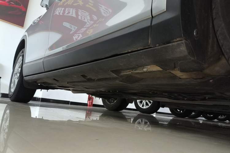 Used Mazda CX-4 2018 2.0L Automatic Two-Wheel Drive Blue Sky Dynamic Version China VI Standard Right Side Sill