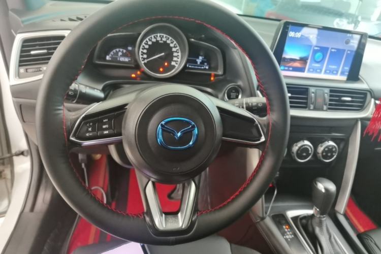 Used Mazda CX-4 2018 2.0L Automatic Two-Wheel Drive Blue Sky Dynamic Version China V Standard Steering Wheel