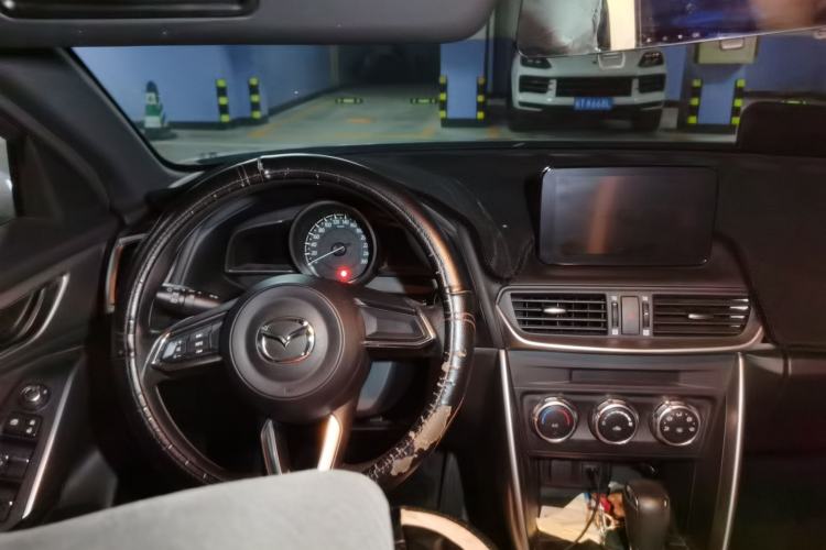 Used Mazda CX-4 2018 2.0L Automatic Two-Wheel Drive Blue Sky Dynamic Version China VI Standard Steering Wheel