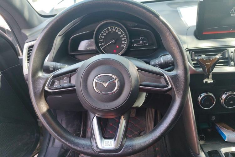 Used Mazda CX-4 2018 2.0L Automatic Two-Wheel Drive Blue Sky Dynamic Version China VI Standard Steering Wheel