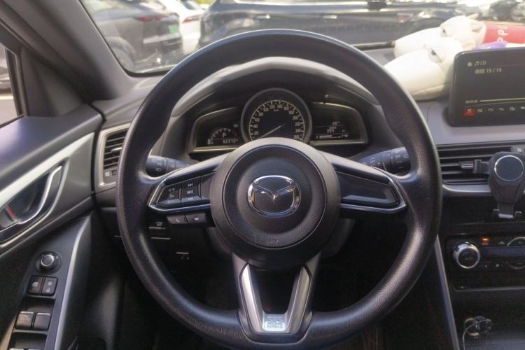 Used Mazda CX-4 2018 2.0L Automatic Two-Wheel Drive Blue Sky Exploration Version China V Standard Steering Wheel
