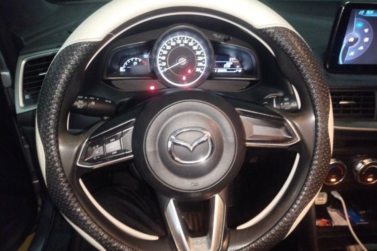 Used Mazda CX-4 2018 2.0L Automatic Two-Wheel Drive Blue Sky Dynamic Version China V Standard Steering Wheel