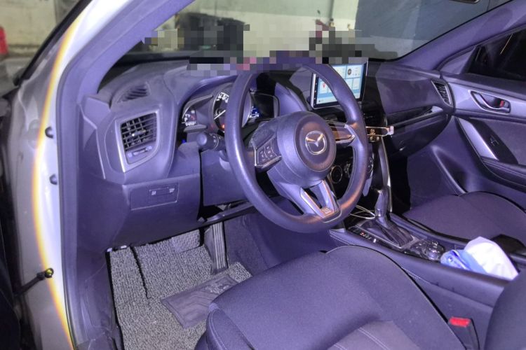 Used Mazda CX-4 2018 2.0L Automatic Two-Wheel Drive Blue Sky Dynamic Version China V Standard Steering Wheel