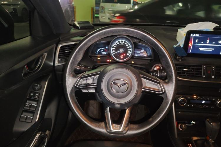 Used Mazda CX-4 2018 2.0L Automatic Two-Wheel Drive Blue Sky Exploration Version China V Standard Steering Wheel