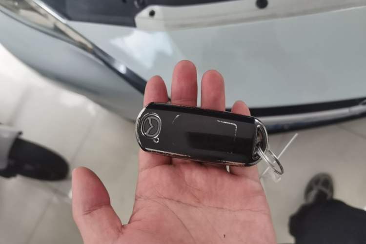 Used Mazda CX-4 2018 2.0L Automatic Two-Wheel Drive Blue Sky Dynamic Version China V Standard Vehicle Key