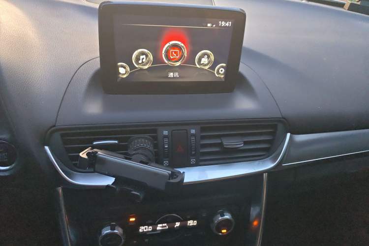 Used Mazda CX-4 2018 2.0L Automatic Two-Wheel Drive Blue Sky Luxury Edition Audio And AC Panel