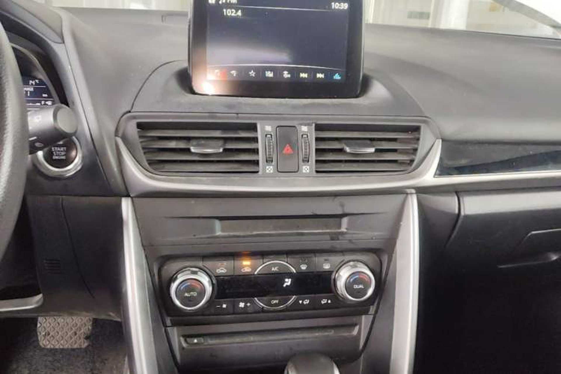 Used Mazda CX-4 2018 2.0L Automatic Two-Wheel Drive Blue Sky Exploration Version China V Standard Audio And AC Panel