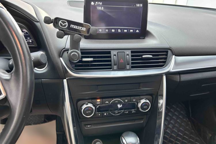 Used Mazda CX-4 2018 2.0L Automatic Two-Wheel Drive Blue Sky Premium Upgrade Version China VI Standard Audio And AC Panel