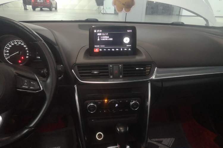 Used Mazda CX-4 2018 2.0L Automatic Two-Wheel Drive Blue Sky Luxury Edition Audio And AC Panel