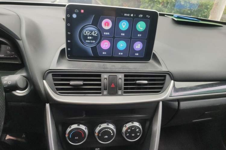 Used Mazda CX-4 2018 2.0L Automatic Two-Wheel Drive Blue Sky Dynamic Version China V Standard Audio And AC Panel