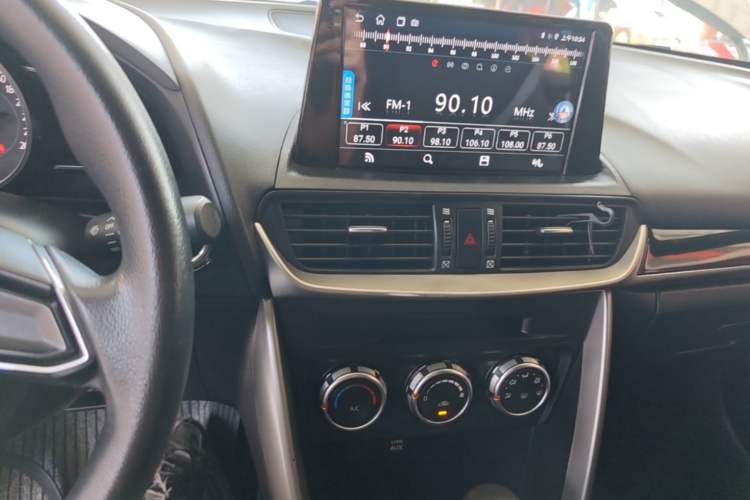 Used Mazda CX-4 2018 2.0L Automatic Two-Wheel Drive Blue Sky Dynamic Version China V Standard Audio And AC Panel