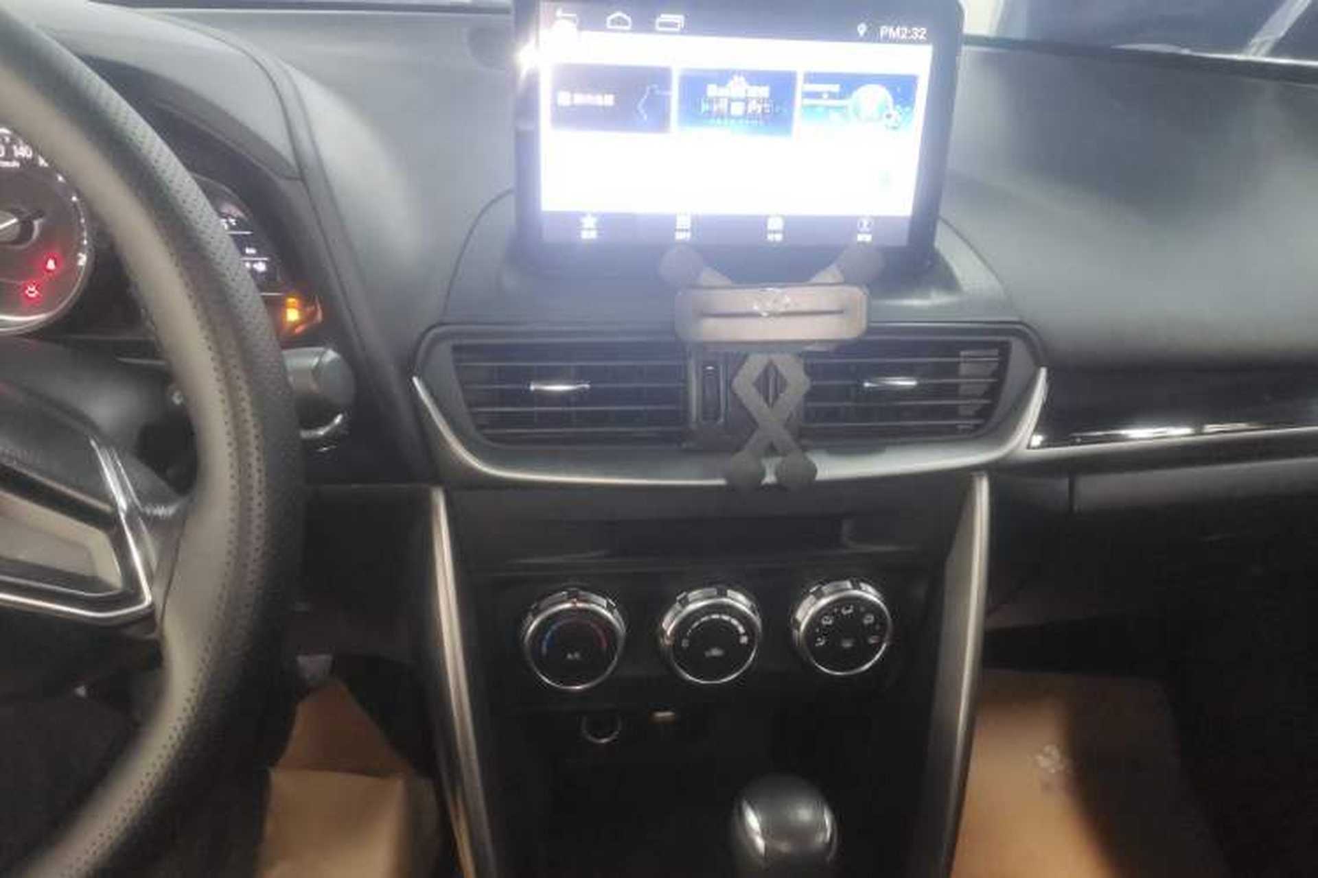 Used Mazda CX-4 2018 2.0L Automatic Two-Wheel Drive Blue Sky Dynamic Version China V Standard Audio And AC Panel