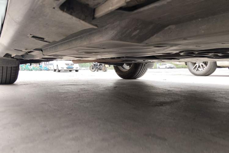 Used Mazda CX-4 2018 2.0L Automatic Two-Wheel Drive Blue Sky Luxury Edition Chassis Front Right