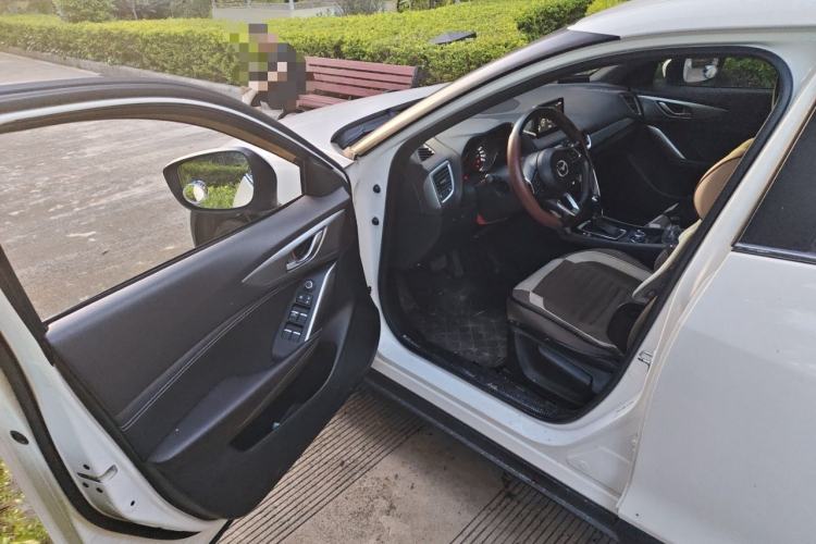 Used Mazda CX-4 2018 2.0L Automatic Two-Wheel Drive Blue Sky Luxury Edition Driver Seat