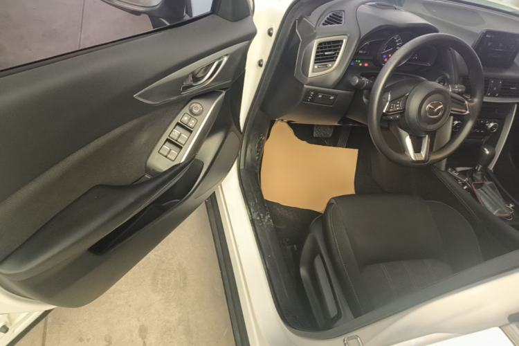 Used Mazda CX-4 2018 2.0L Automatic Two-Wheel Drive Smart Tech Edition China VI Driver Seat