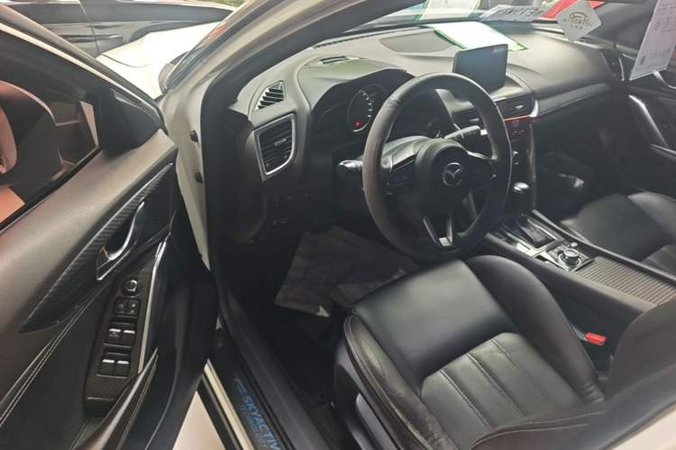 Used Mazda CX-4 2018 2.5L Automatic 4x4 Blue Sky Sport Edition China V Standard Driver Seat
