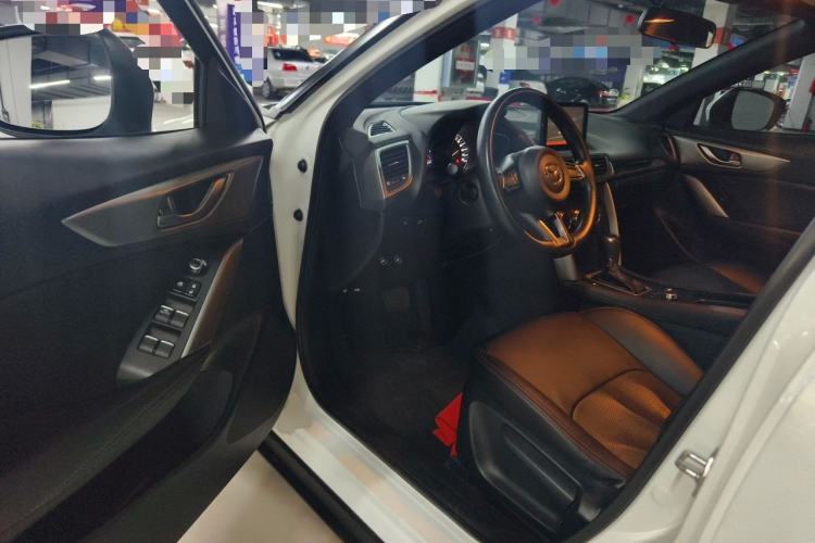 Used Mazda CX-4 2018 2.0L Automatic Two-Wheel Drive Blue Sky Dynamic Version China V Standard Driver Seat