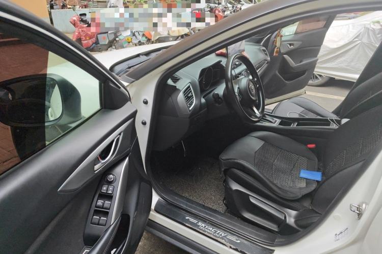 Used Mazda CX-4 2018 2.0L Automatic Two-Wheel Drive Blue Sky Dynamic Version China V Standard Driver Seat