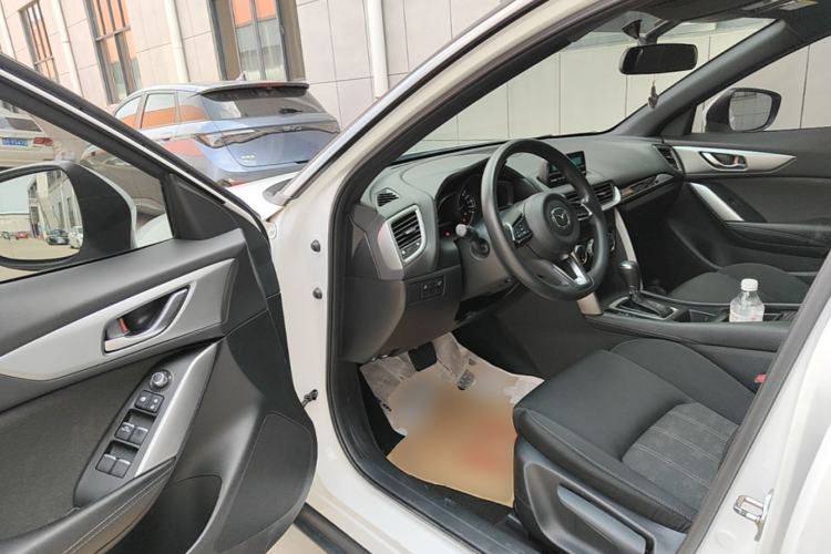 Used Mazda CX-4 2018 2.0L Automatic Two-Wheel Drive Blue Sky Dynamic Version China V Standard Driver Seat