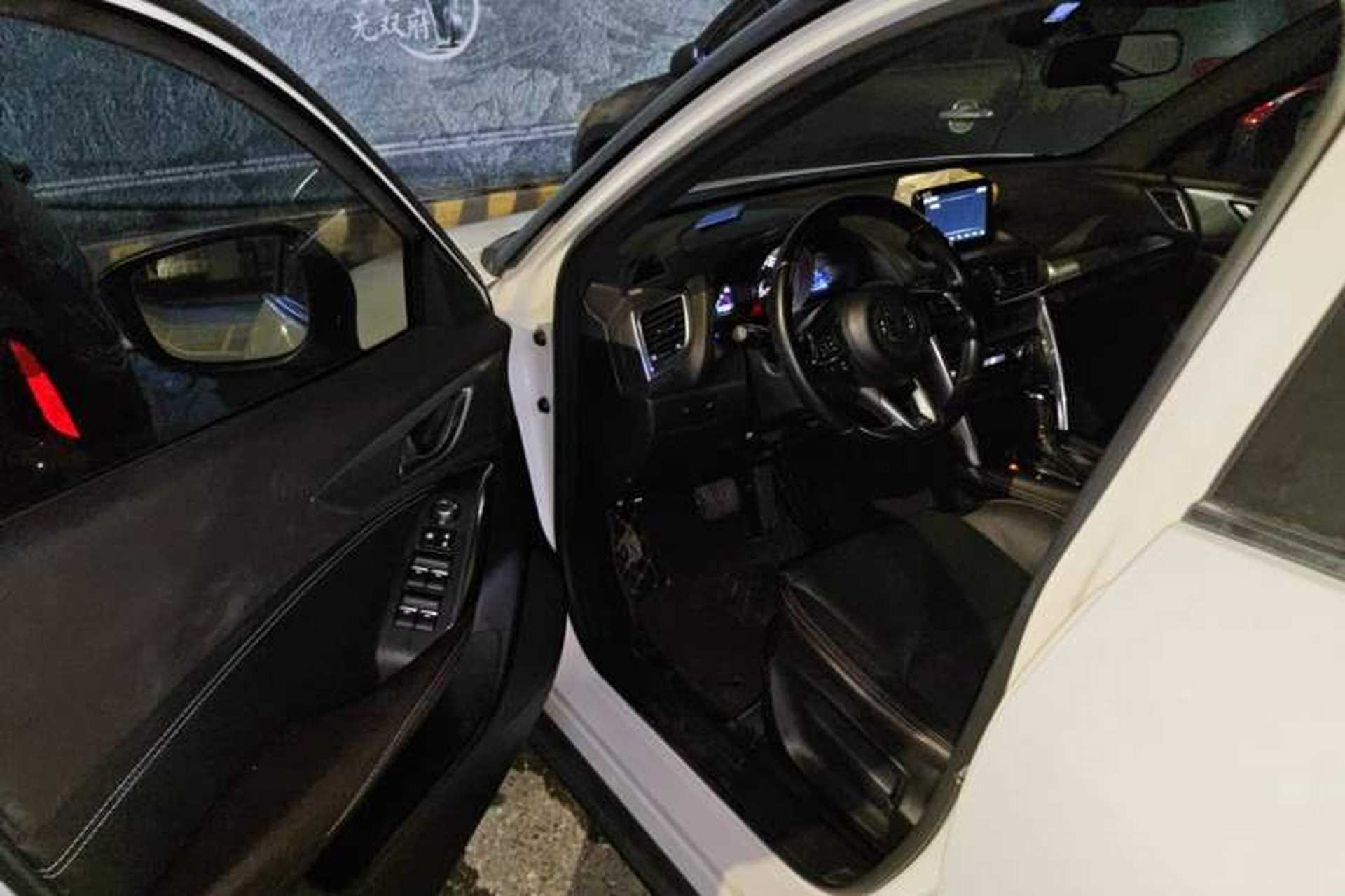 Used Mazda CX-4 2018 2.0L Automatic Two-Wheel Drive Blue Sky Premium Upgrade Version China V Standard Driver Seat
