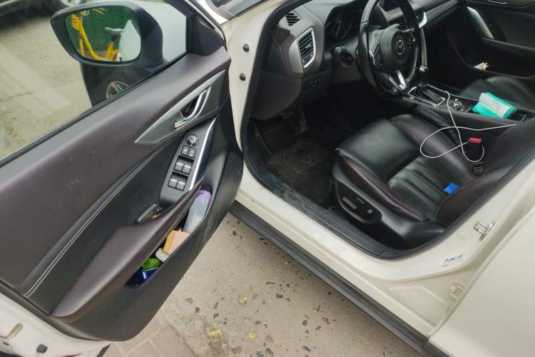 Used Mazda CX-4 2018 2.5L Automatic 4x4 Bluelight Fearless Edition China V Standard Driver Seat