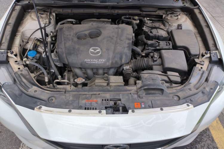 Used Mazda CX-4 2018 2.0L Automatic Two-Wheel Drive Blue Sky Dynamic Version China V Standard Engine Bay