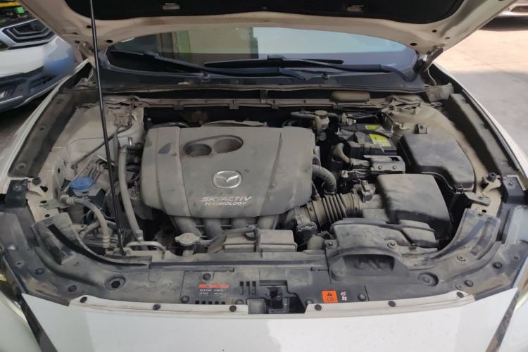 Used Mazda CX-4 2018 2.0L Automatic Two-Wheel Drive Blue Sky Dynamic Version China VI Standard Engine Bay