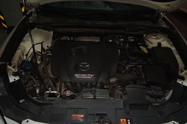 Used Mazda CX-4 2018 2.0L Automatic Two-Wheel Drive Blue Sky Leading Edition China V Standard Engine Bay