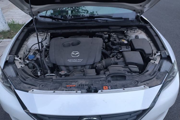 Used Mazda CX-4 2018 2.0L Automatic Two-Wheel Drive Blue Sky Dynamic Version China V Standard Engine Bay