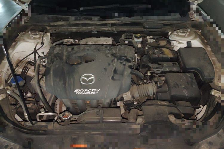 Used Mazda CX-4 2018 2.0L Automatic Two-Wheel Drive Blue Sky Dynamic Version China VI Standard Engine Bay