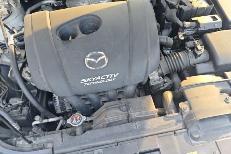 Used Mazda CX-4 2018 2.0L Automatic Two-Wheel Drive Blue Sky Dynamic Version China V Standard Engine Bay
