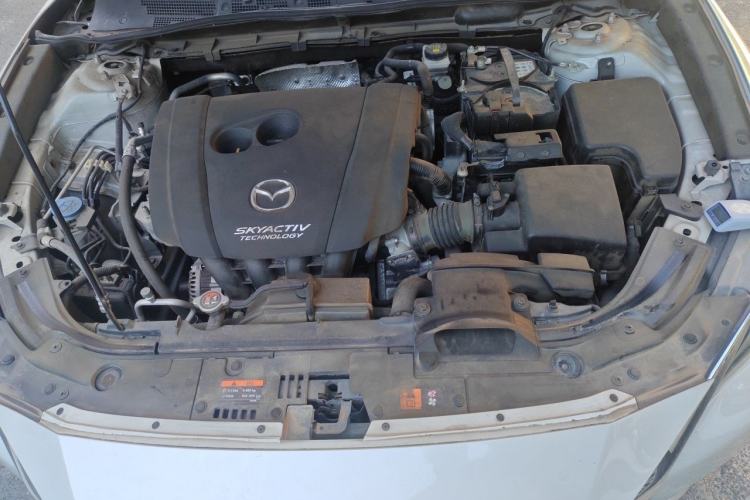 Used Mazda CX-4 2018 2.0L Automatic Two-Wheel Drive Blue Sky Dynamic Version China VI Standard Engine Bay