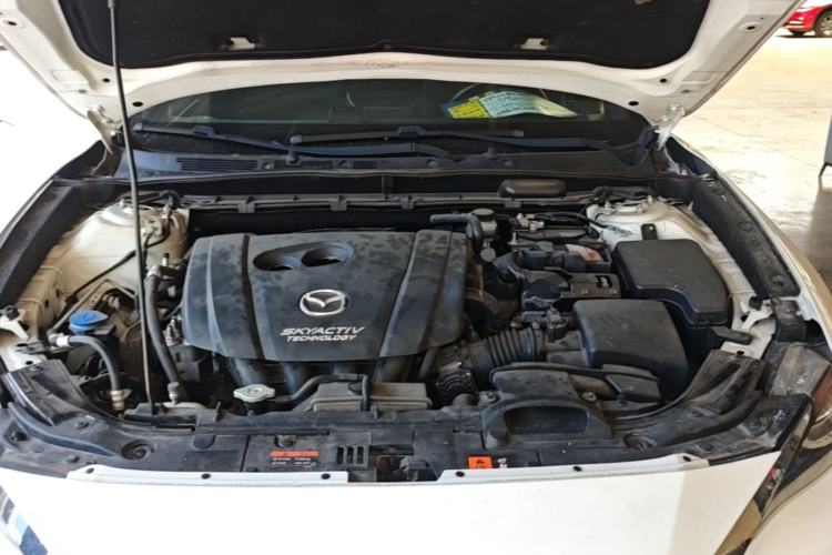 Used Mazda CX-4 2018 2.0L Automatic Two-Wheel Drive Blue Sky Dynamic Version China V Standard Engine Bay