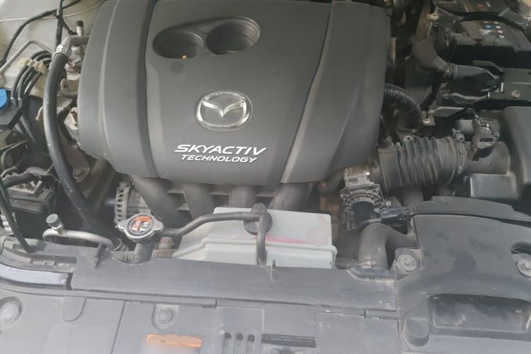 Used Mazda CX-4 2018 2.0L Automatic 2WD Blue Sky Exploration Edition China VI Standard Engine Bay