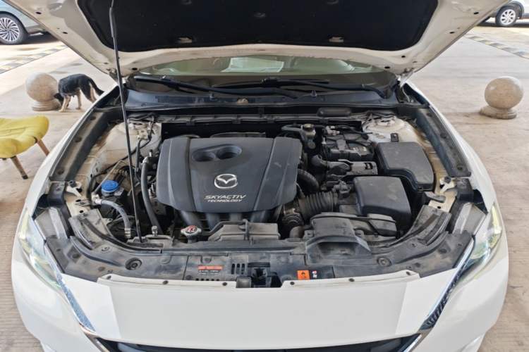 Used Mazda CX-4 2018 2.0L Automatic Two-Wheel Drive Blue Sky Exploration Version China V Standard Engine Bay