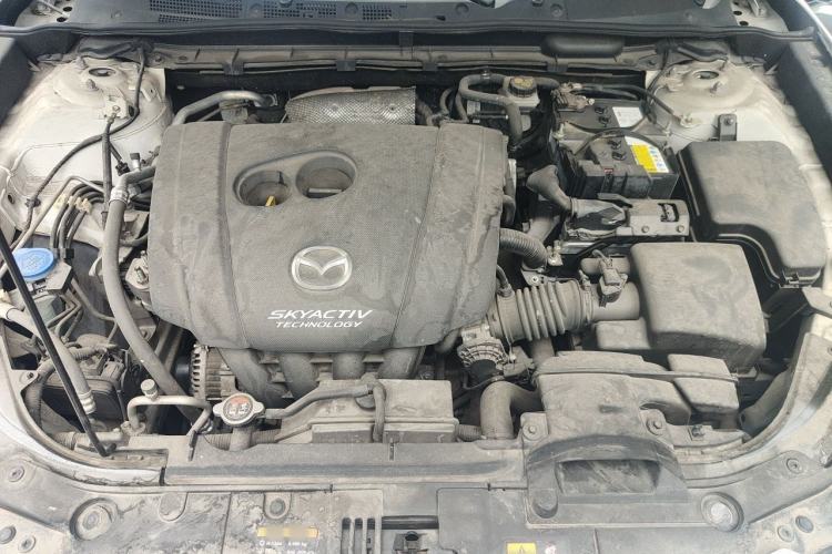 Used Mazda CX-4 2018 2.0L Automatic Two-Wheel Drive Blue Sky Premium Upgrade Version China V Standard Engine Bay